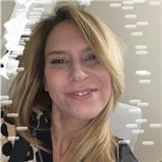 Laureata in lingue e letterature straniere con diversi anni di esperienza offre accurate lezioni di lingua e letteratura inglese a tutti livelli